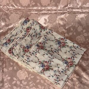 Vintage Floral Cloth Napkins Set of 4